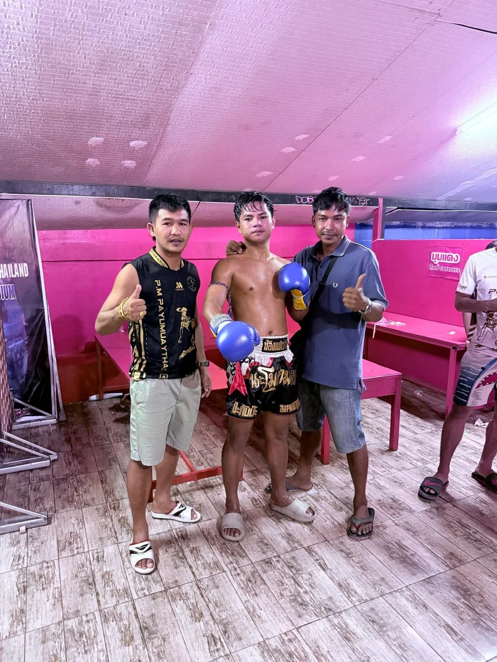 Fight camp training at PM Payu Muay Thai in Koh Samui